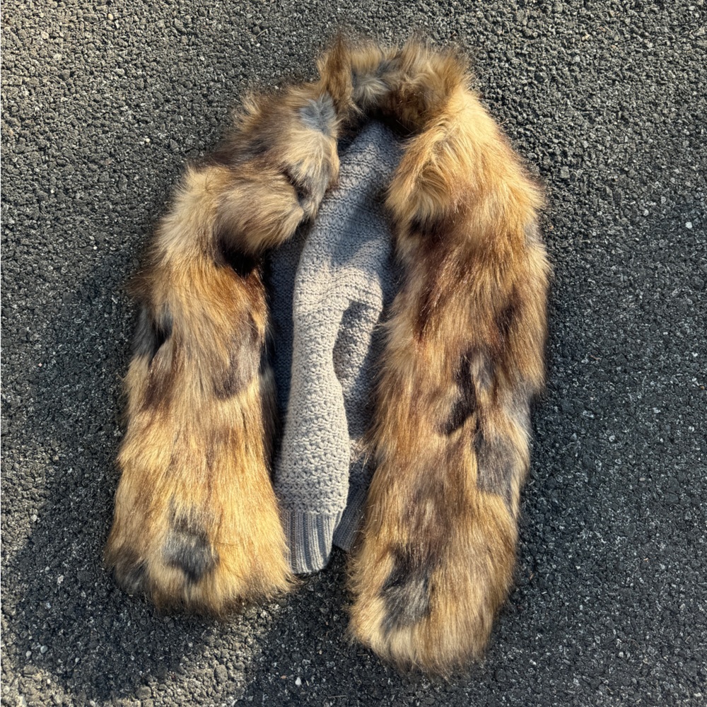 Some as Faux Fur vest - Brown